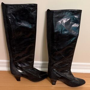 Sleek Black Women's Heeled Boots